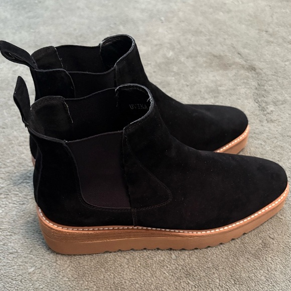 Silent D Uvika Suede Chelsea Boots - Picture 7 of 10